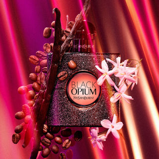 Black Opium YSL : parfum femme addictif au café, jasmin et vanille. Floral et gourmand. L’icône de la nuit. Disponible sur la-barfumerie.com.