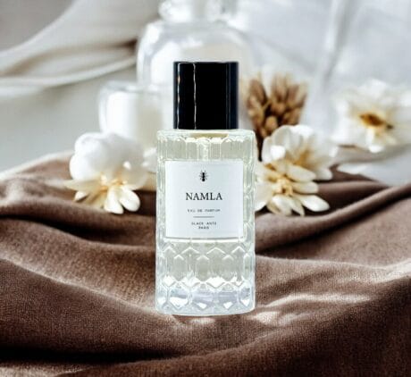 namla-parfum-black-ants-4-Photoroom